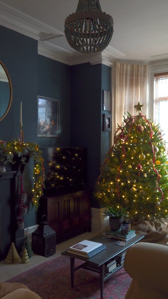 Post 3 by Emma Richards on Instagram (video)