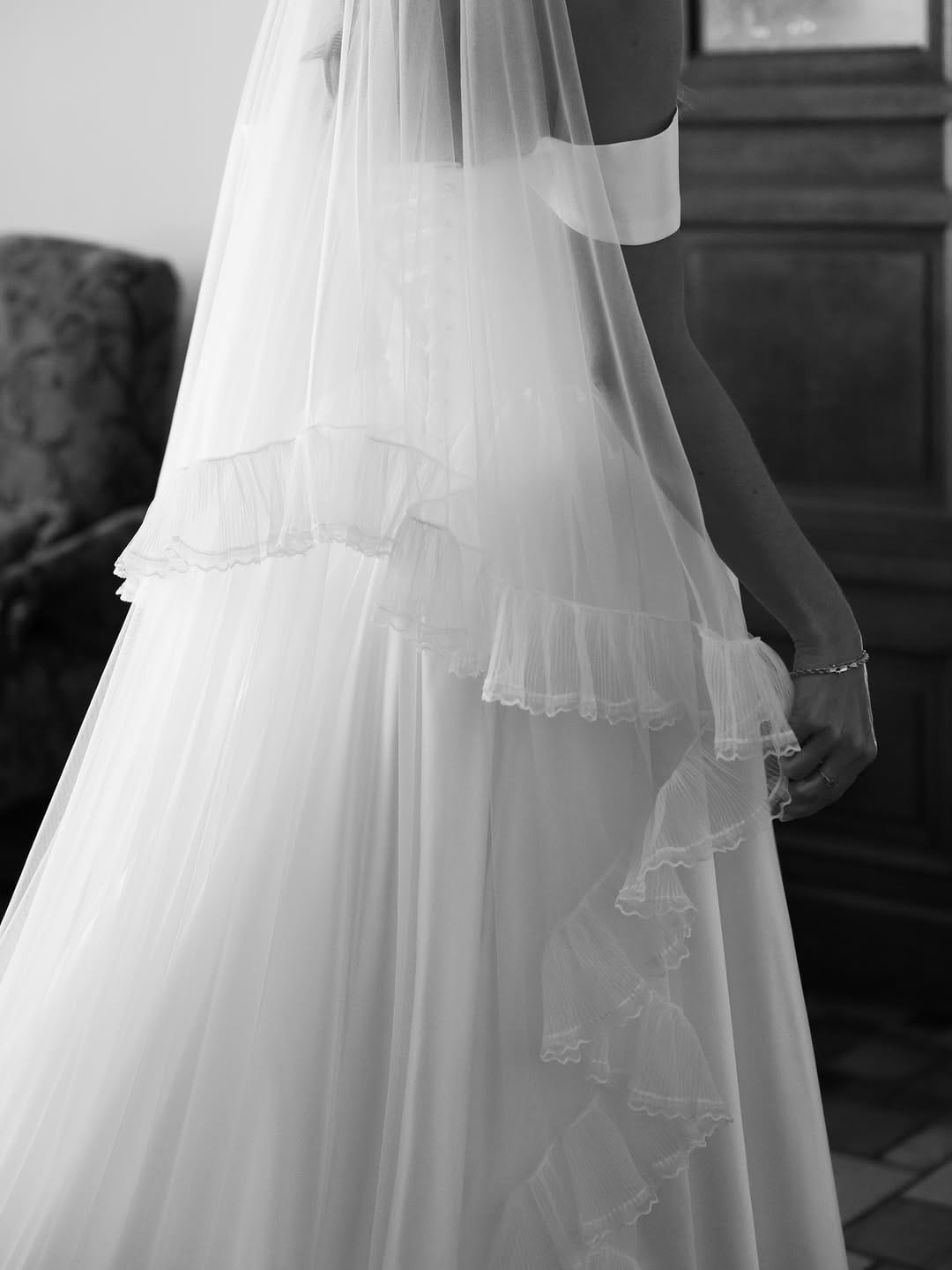 Post 2 by Barbara Ann | Sarasota Wedding Photographer on Instagram (carousel)