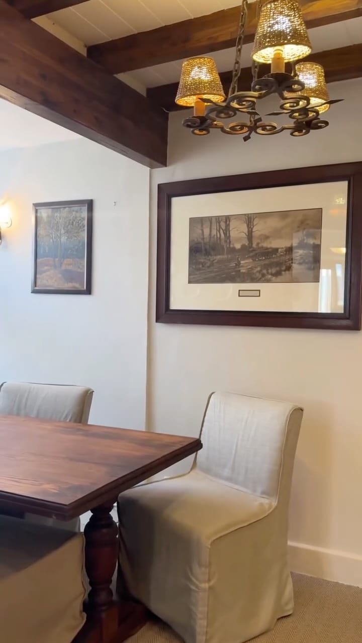 Post 10 by Wendy’s Home Interiors on Instagram (video)
