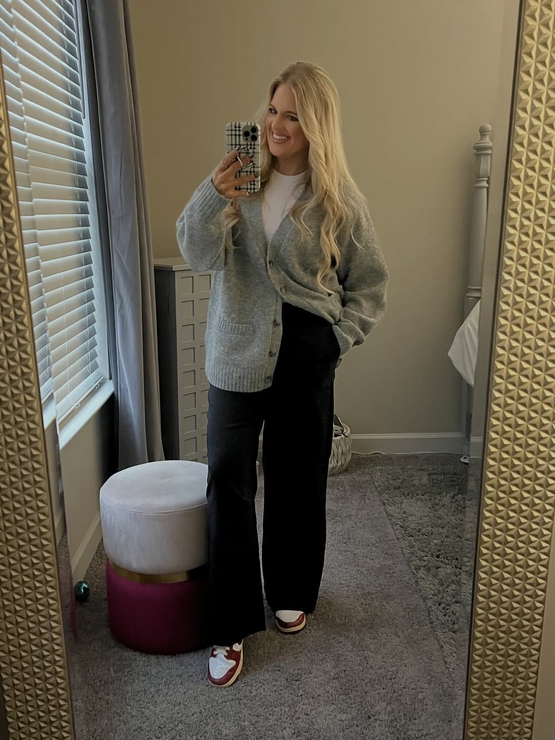 Post 4 by 𝗔𝗯𝗯𝘆 𝗦𝗺𝗶𝘁𝗵 on Instagram (carousel)