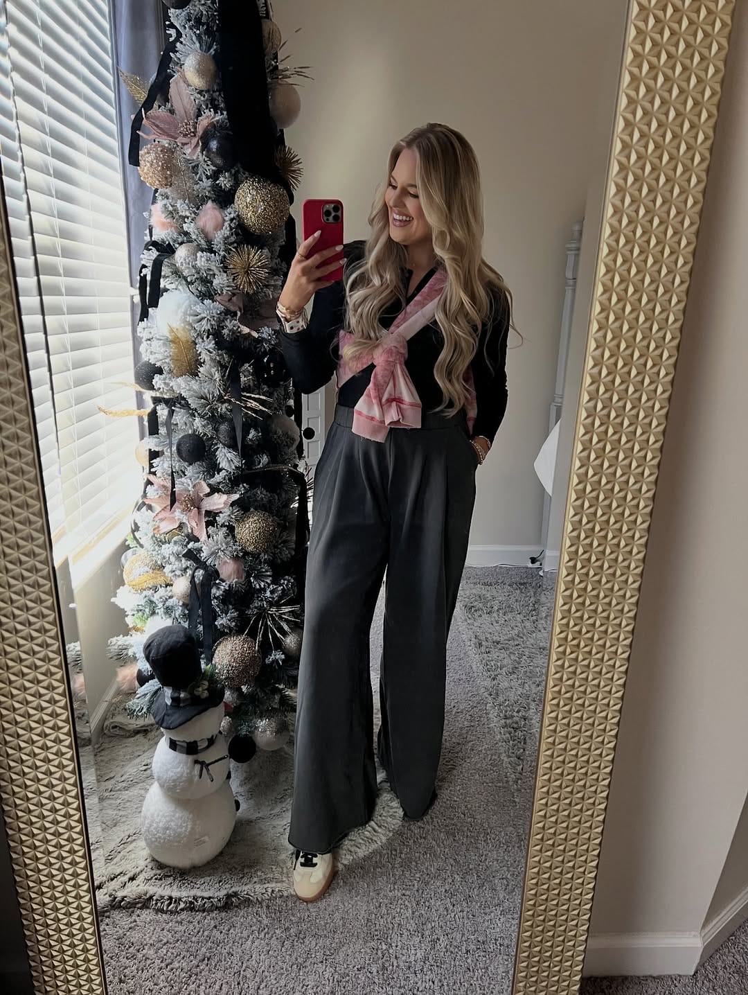 Post 6 by 𝗔𝗯𝗯𝘆 𝗦𝗺𝗶𝘁𝗵 on Instagram (carousel)