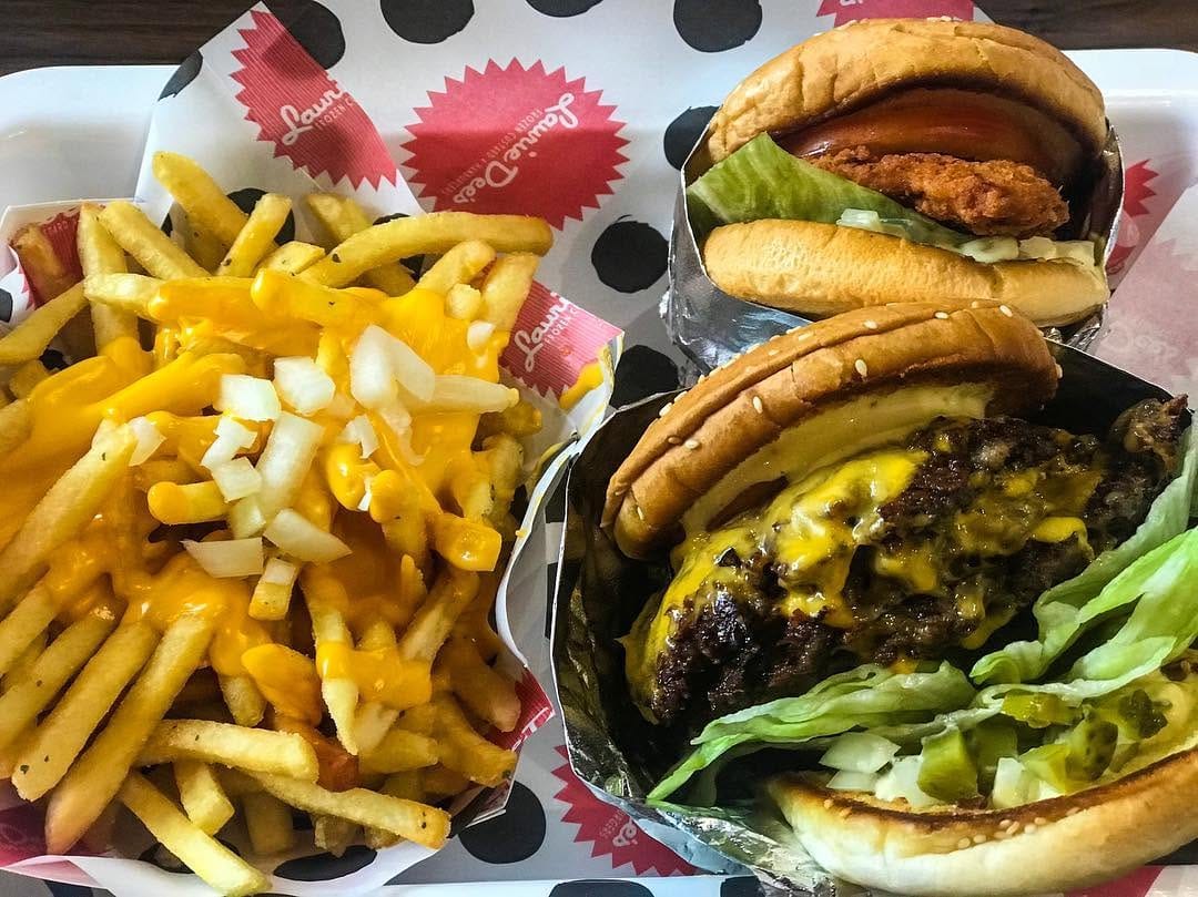 Post 4 by @acoupleofburgers on Instagram (image)