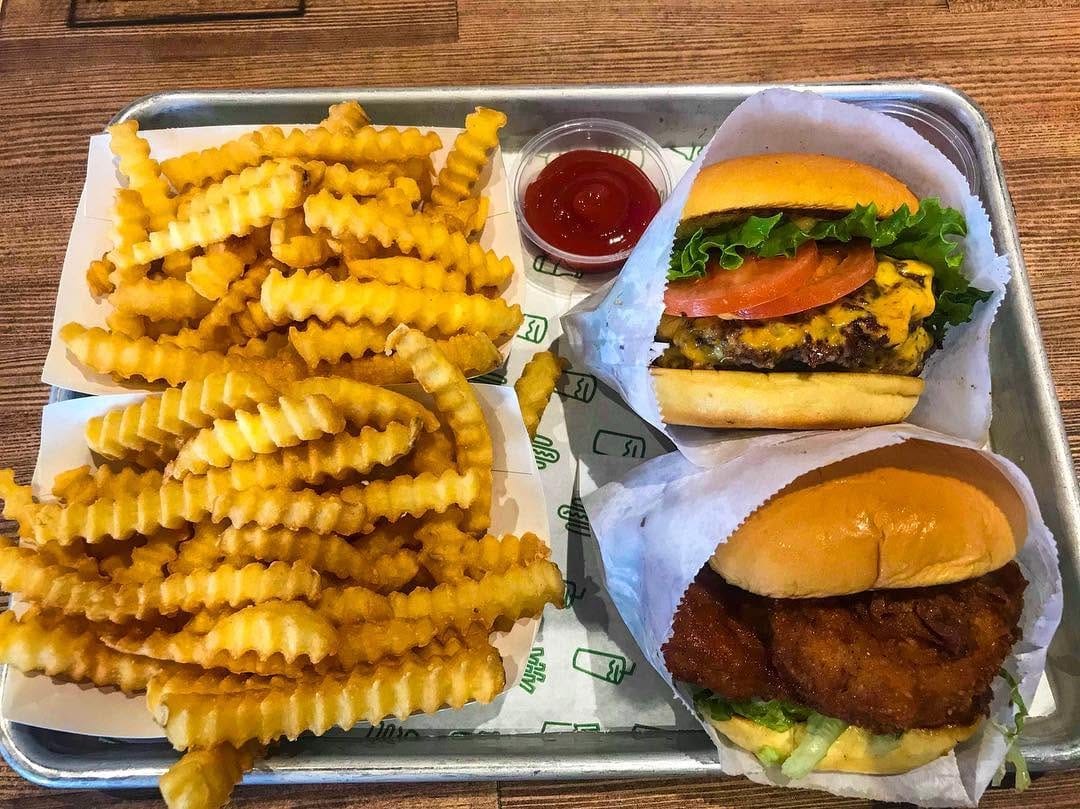 Post 7 by @acoupleofburgers on Instagram (image)