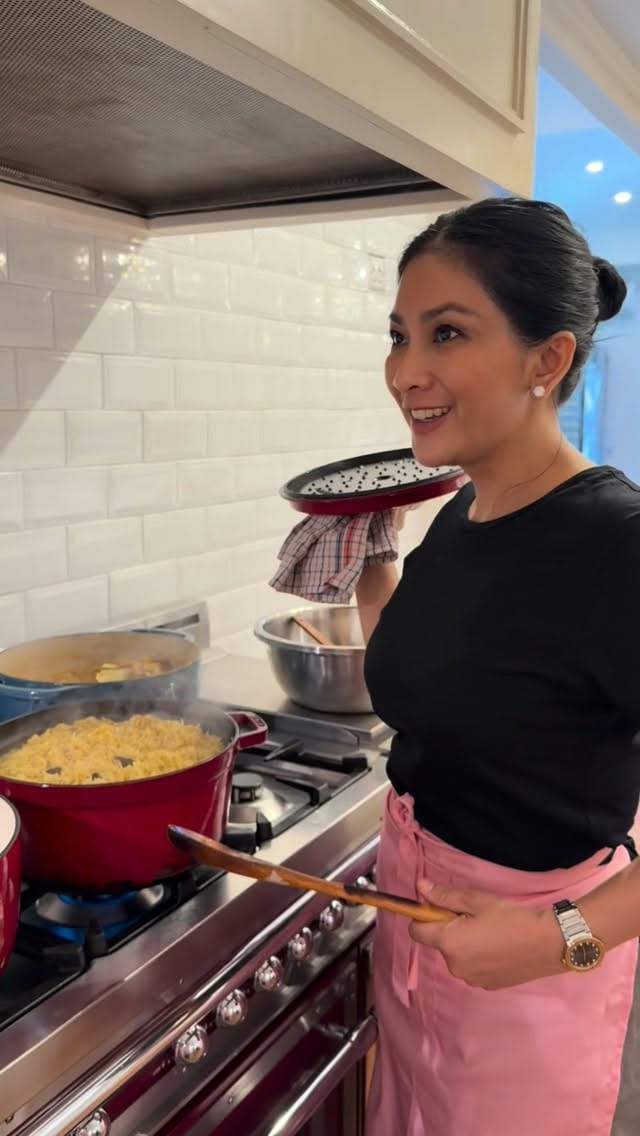 Post 2 by Amy Kitchen and Baking Studio by @Rozmasuhardi on Instagram (video)
