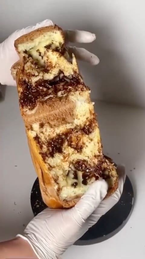 Post 5 by Amy Kitchen and Baking Studio by @Rozmasuhardi on Instagram (video)