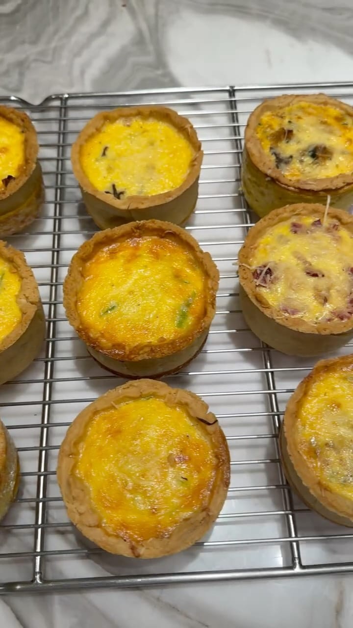 Post 8 by Amy Kitchen and Baking Studio by @Rozmasuhardi on Instagram (video)
