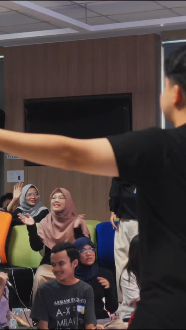 Post 7 by Bimbel Online Matematika on Instagram (video)