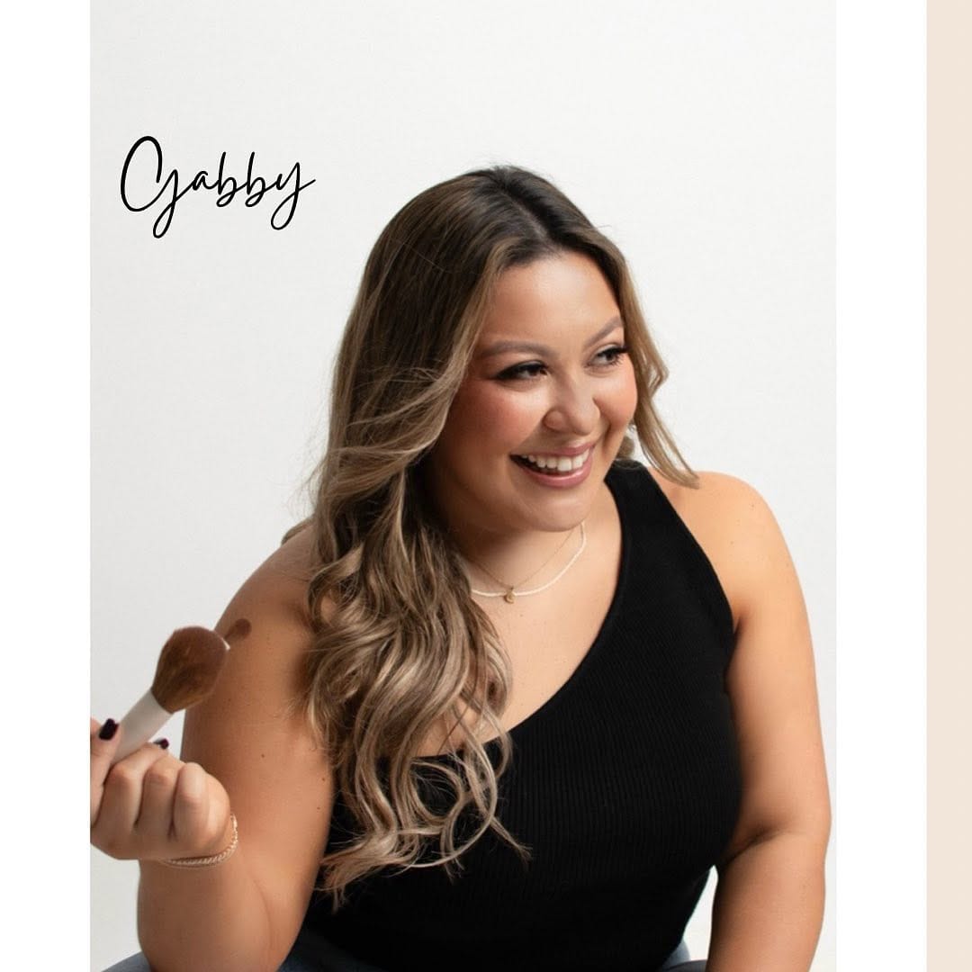 Post 10 by Gabby • Miami Makeup Artist on Instagram (carousel)