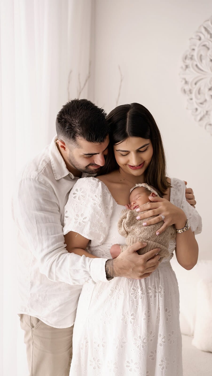Post 4 by Sydney Newborn Photographer - Reka Choy on Instagram (video)