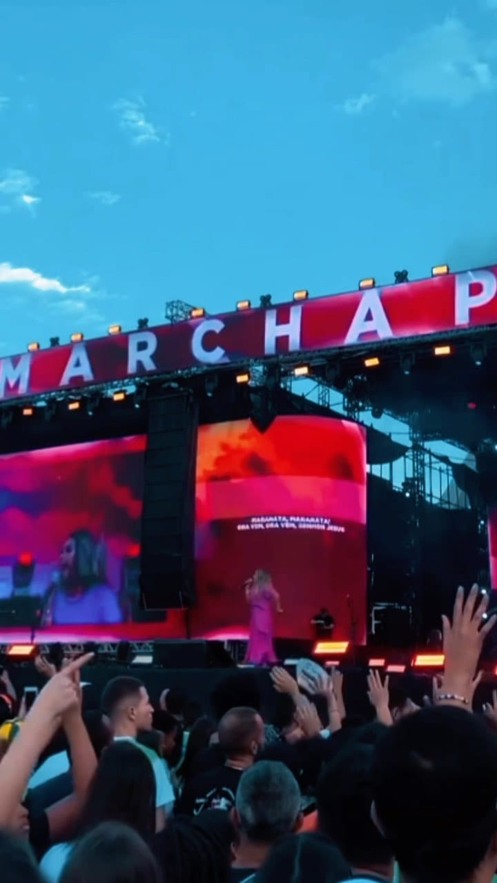 Post 7 by Rafael Magno Black on Instagram (video)