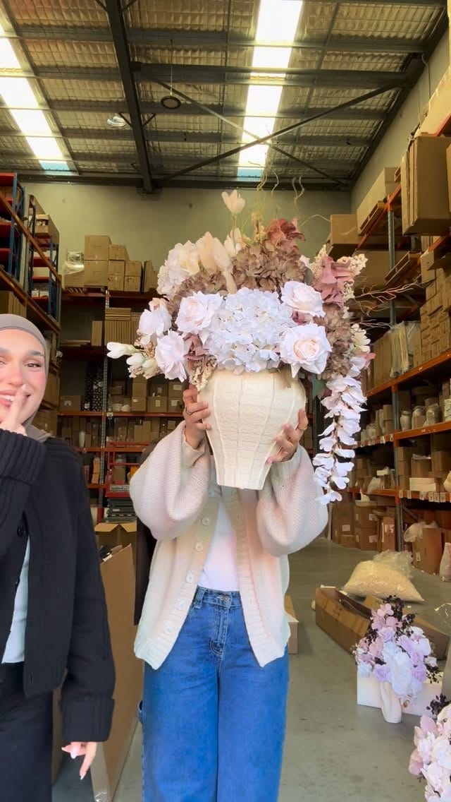 Post 6 by Luxury Homeware on Instagram (video)