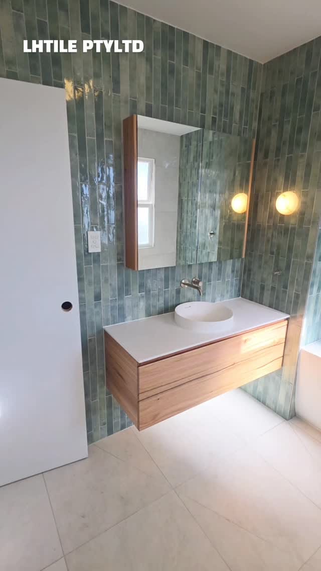 Post 5 by Lyunhyo kim (Leo Kim)🇦🇺🇰🇷 on Instagram (video)