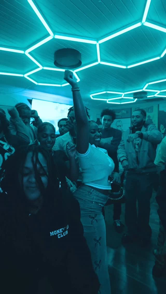 Post 2 by Stevegotkeyz on Instagram (video)