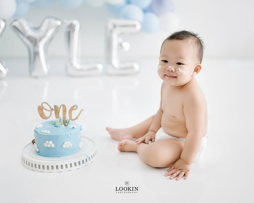 Post 3 by Studio foto jogja on Instagram (carousel)