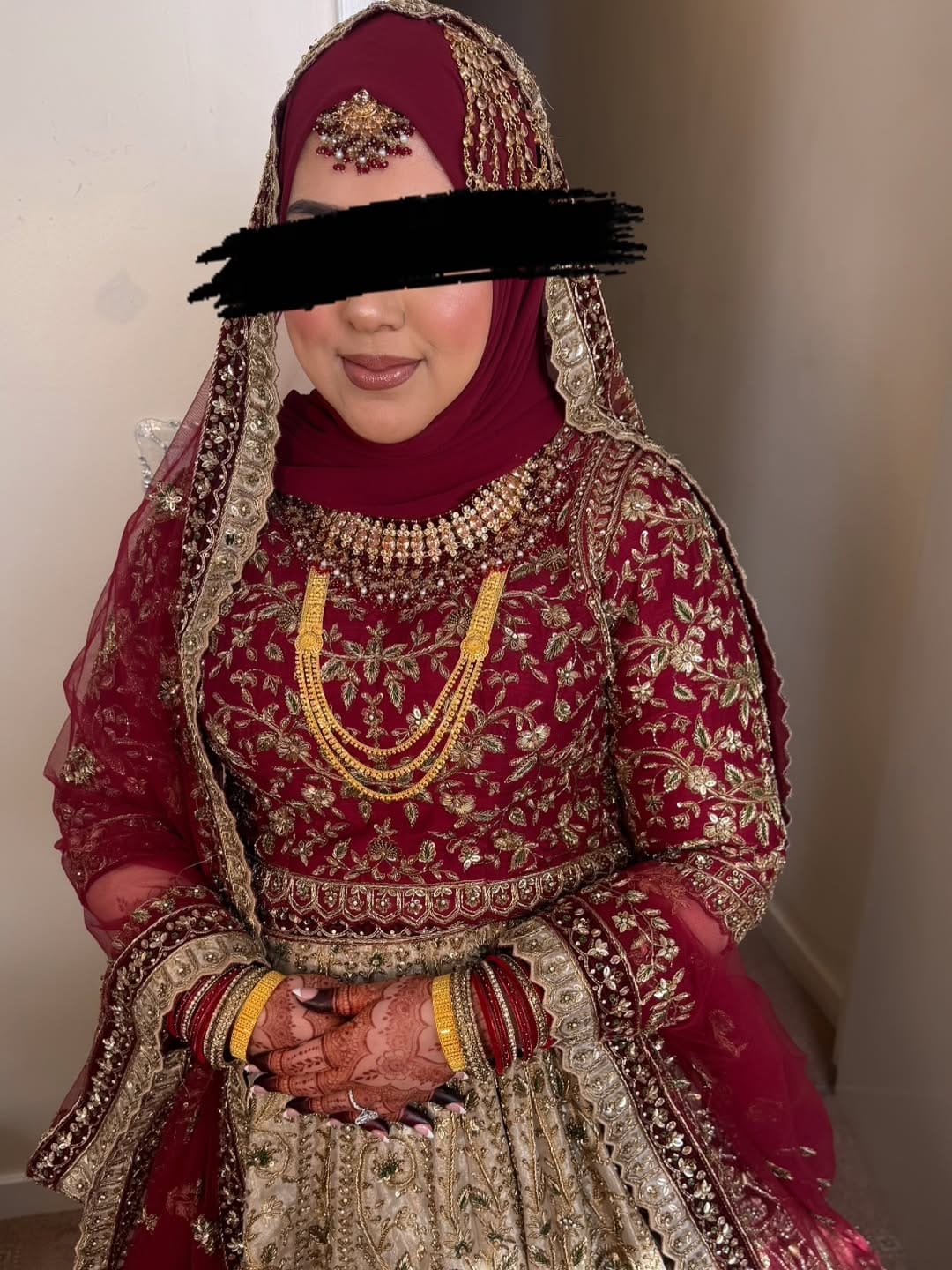Post 7 by London Bridal Makeup artist & Hijab stylist 10 years Experience on Instagram (carousel)