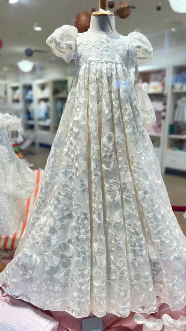 Post 2 by The Misses Bonney on Instagram (video)