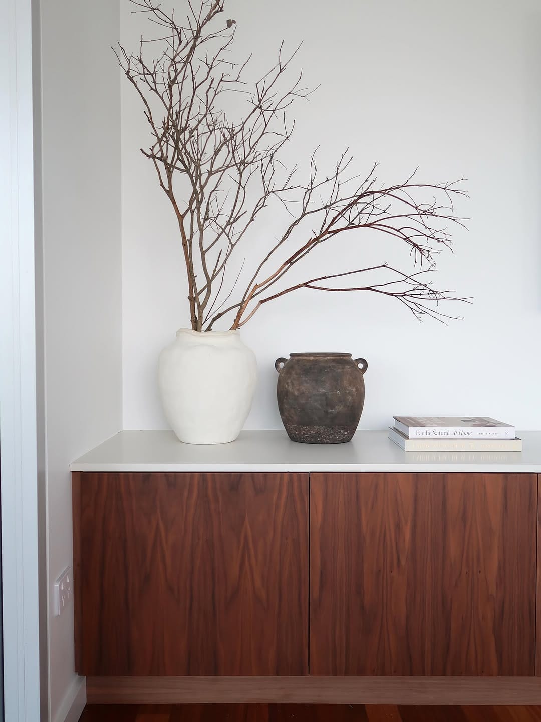 Post 5 by INTERIOR DESIGN | STYLING & DECORATING on Instagram (carousel)