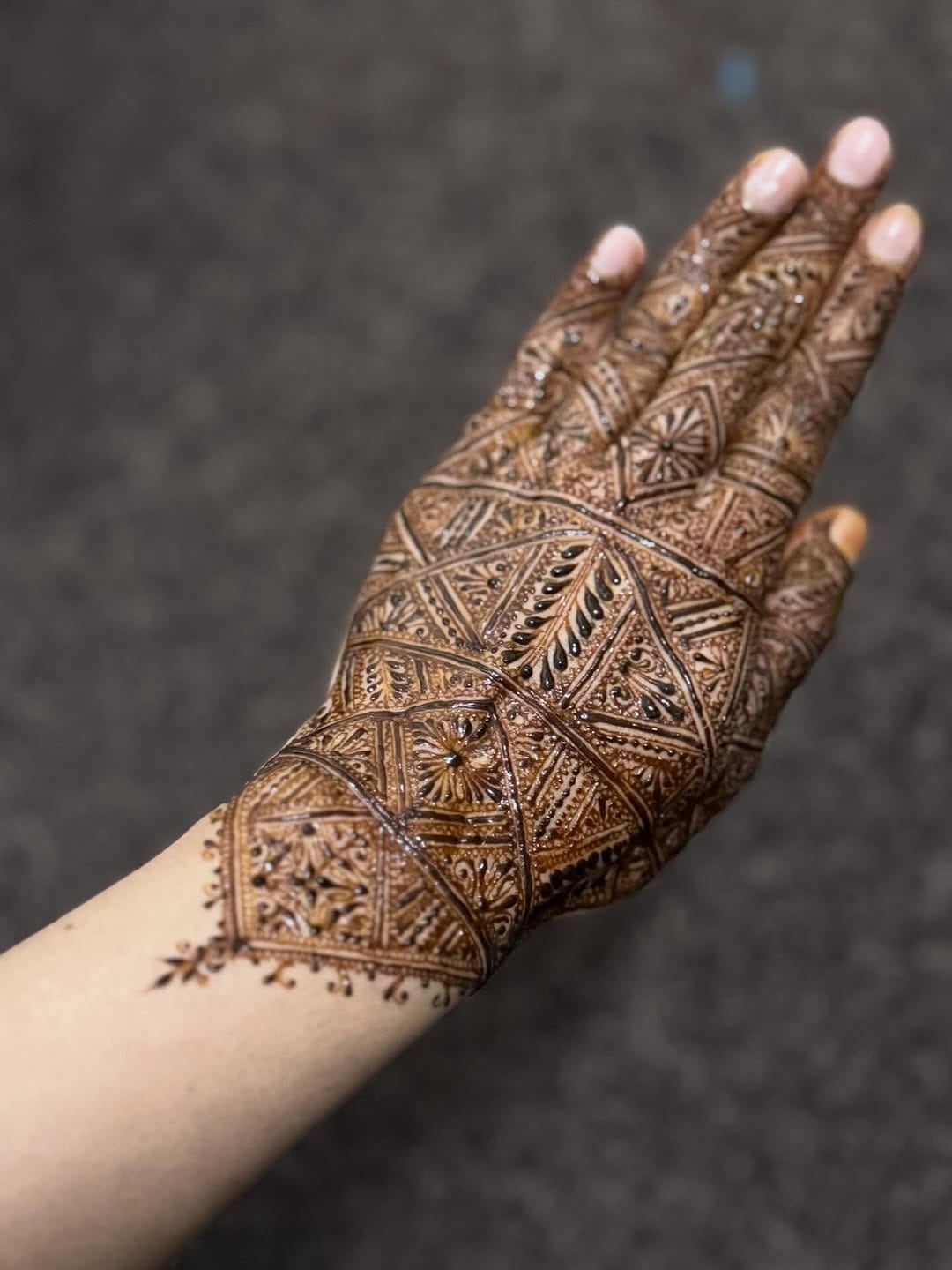 Post 5 by Bridal henna mehndi artist Dewsbury|Batley on Instagram (carousel)