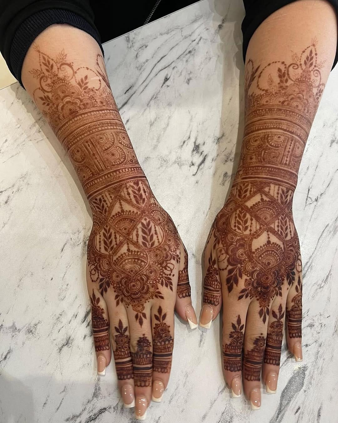 Post 10 by Bridal henna mehndi artist Dewsbury|Batley on Instagram (carousel)