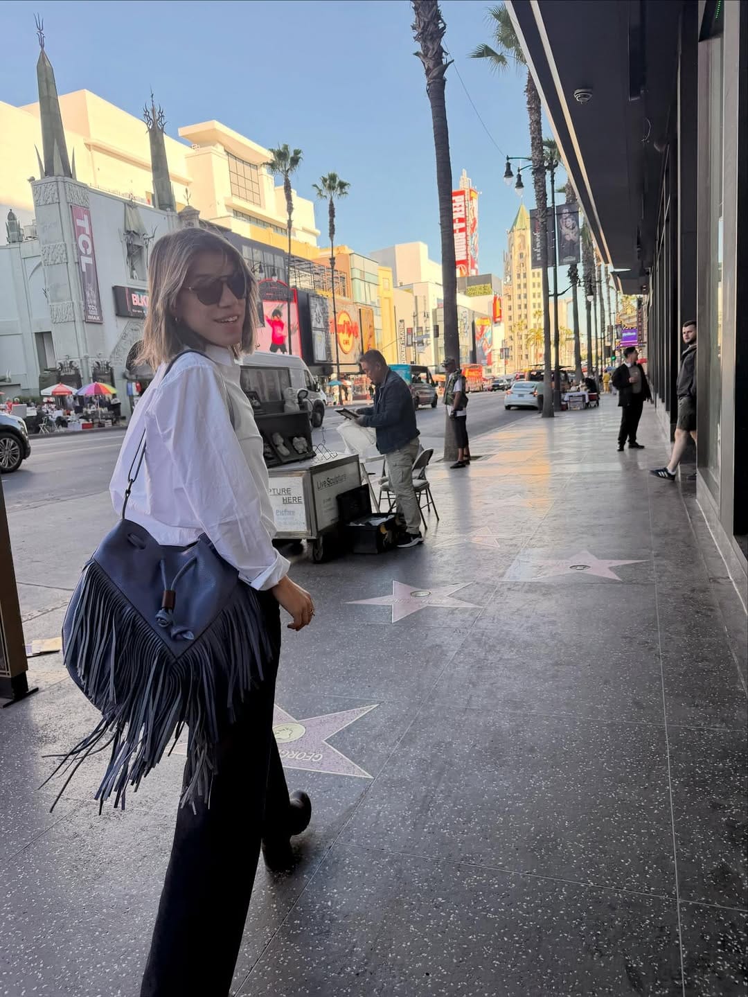Post 10 by MoniKa on Instagram (image)