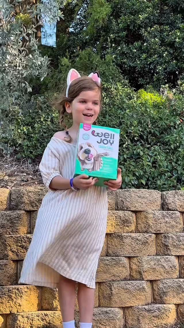 Post 1 by Kylie Anderson on Instagram (video)