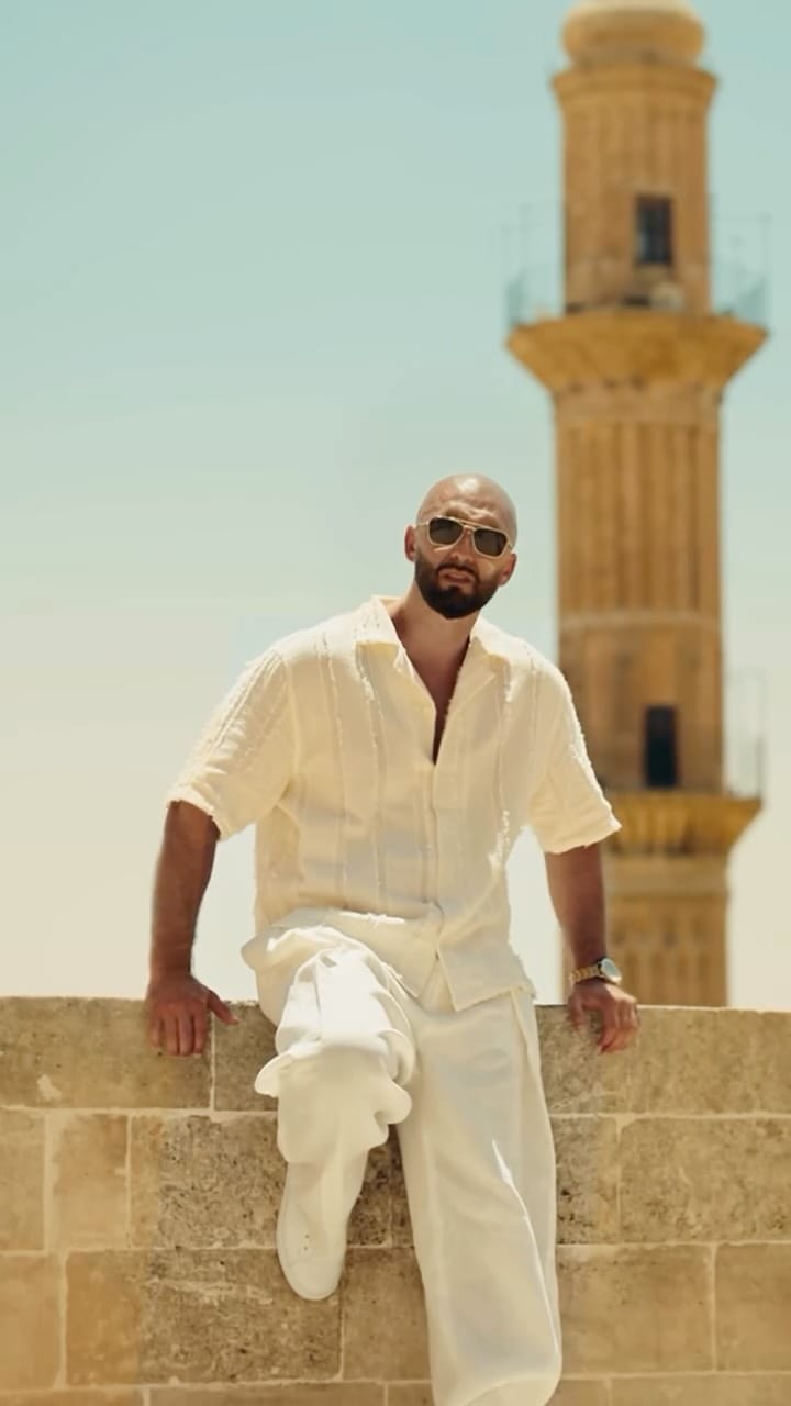 Post 6 by Diyar Pala on Instagram (video)