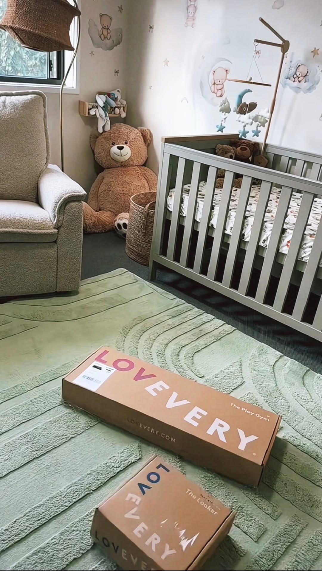Post 6 by Simran Summy Gulati on Instagram (video)
