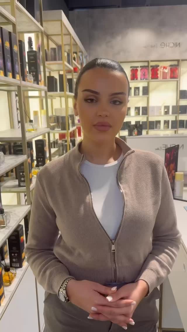 Post 6 by Loris Parfum Berlin on Instagram (video)