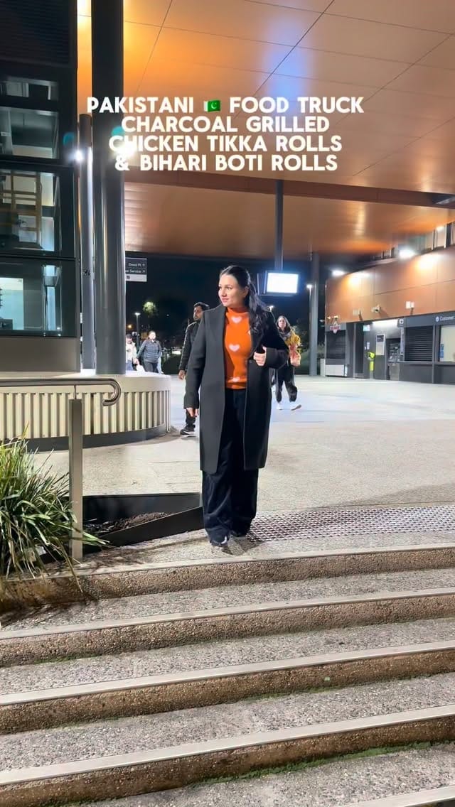 Post 3 by Farheen Shariq on Instagram (video)
