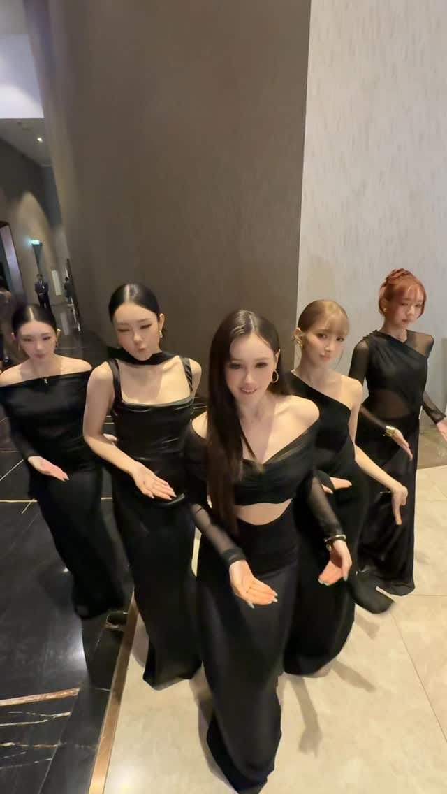 Post 2 by FELIZZ on Instagram (video)