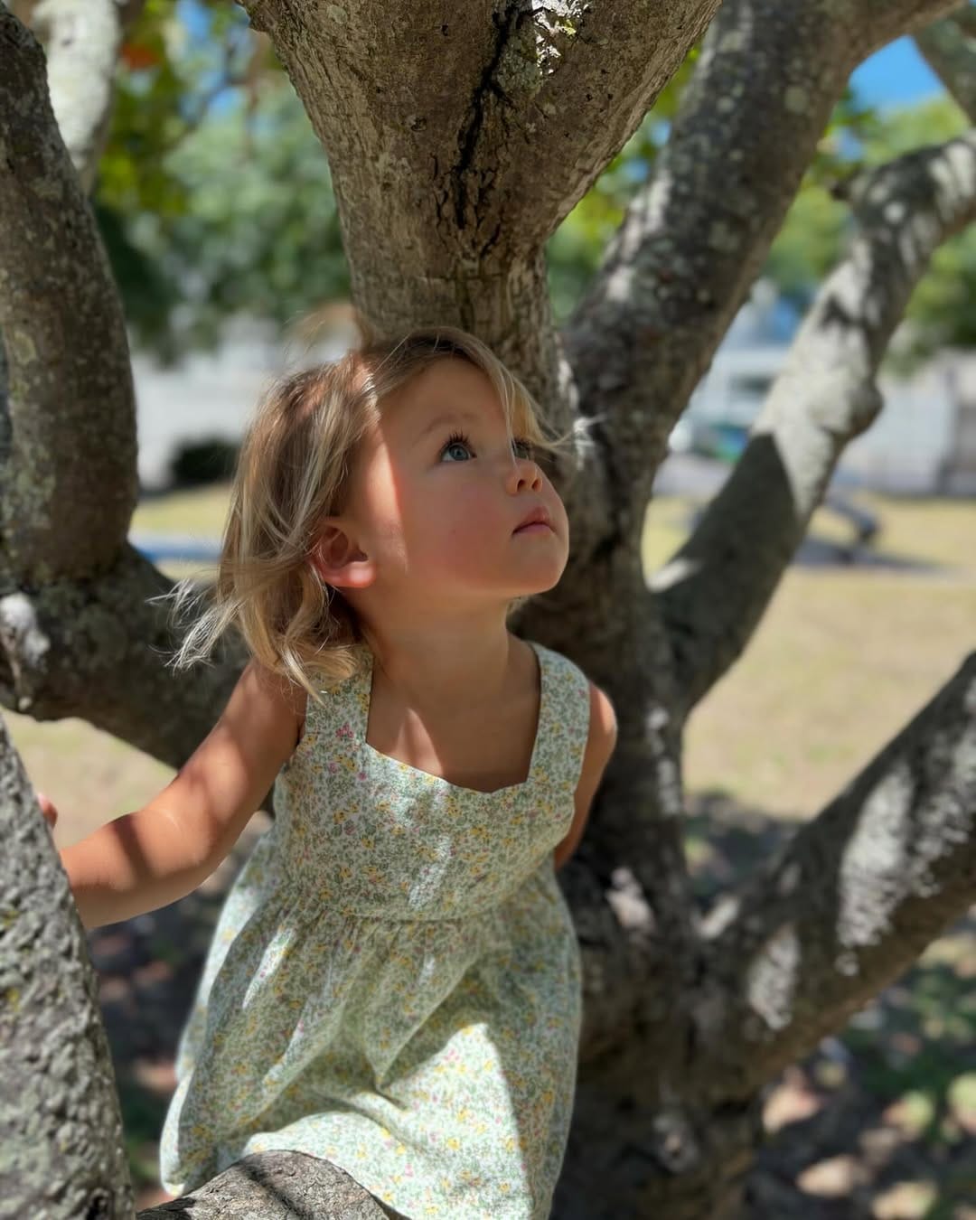 Post 10 by Gabriella on Instagram (carousel)