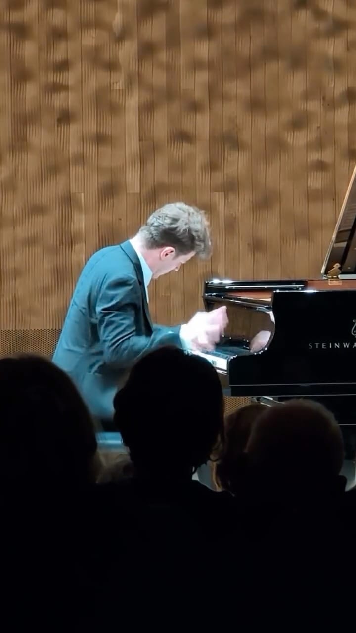 Post 2 by Alexander Krichel | Official on Instagram (video)