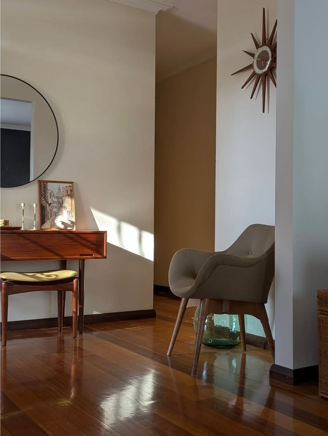 Post 8 by mid-century studio on Instagram (image)
