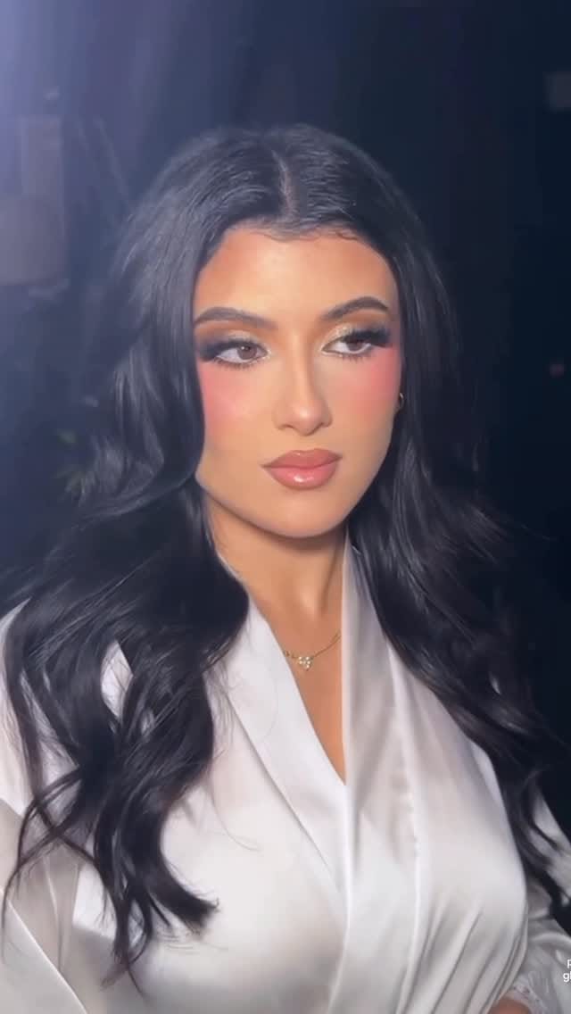 Post 2 by Bridal Makeup Artist on Instagram (video)