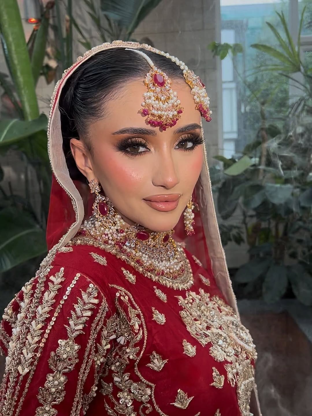 Post 9 by Bridal Makeup Artist on Instagram (carousel)