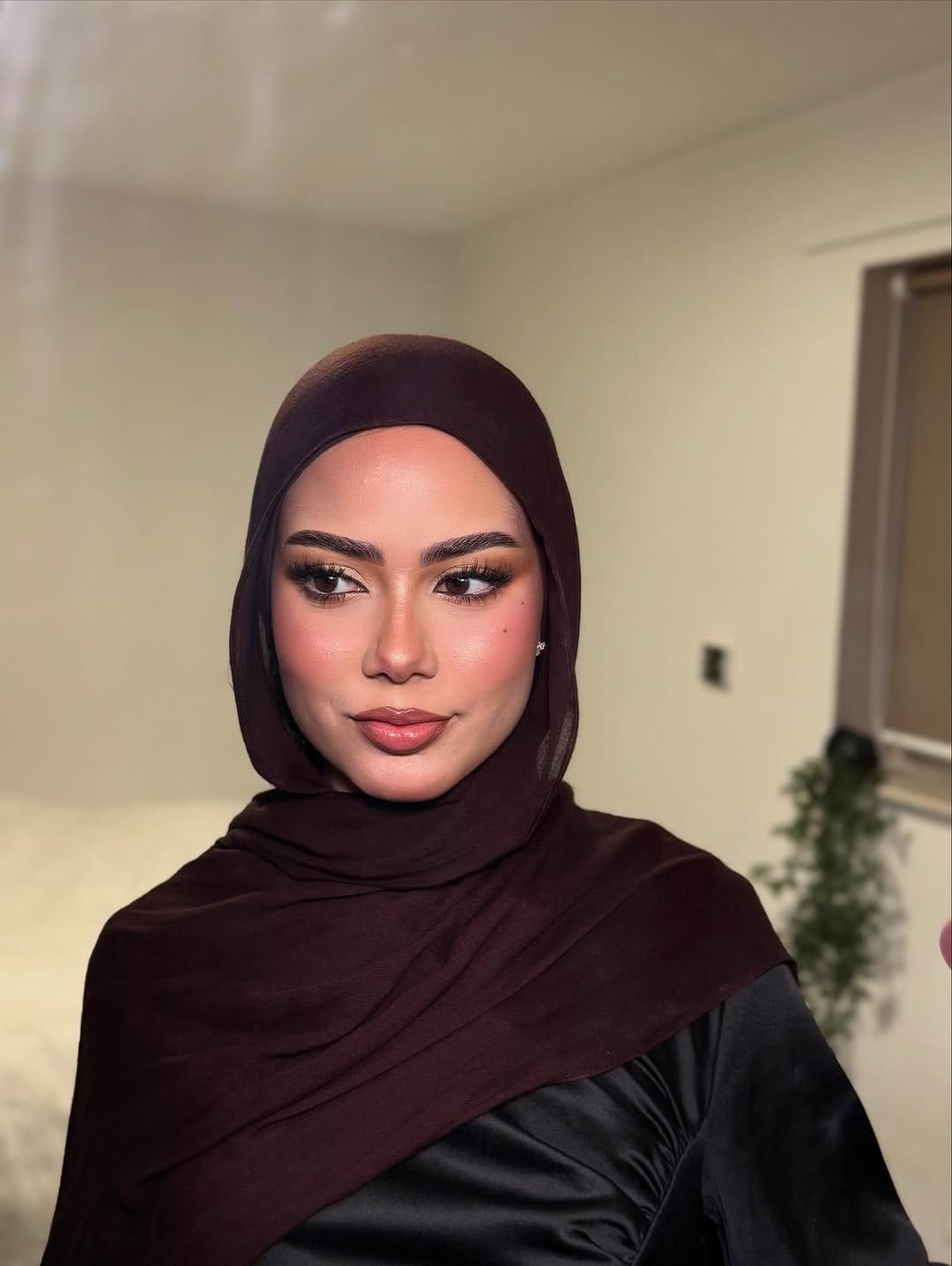 Post 7 by Bridal Makeup Artist on Instagram (carousel)