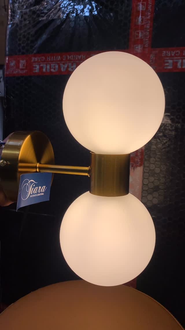 Post 4 by TIARA INTERIOR LIGHTING / LAMPU HIAS / TOKO LAMPU on Instagram (video)
