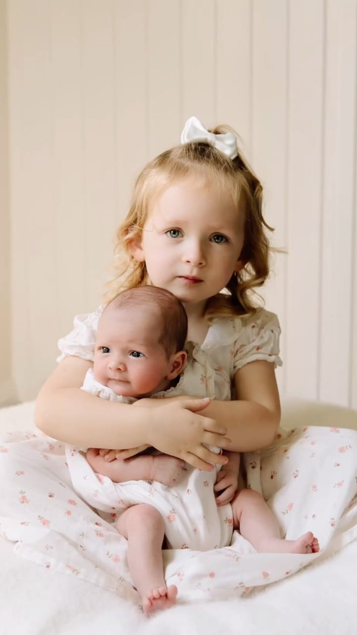 Post 1 by Jess ❁ Family & Newborn Photographer on Instagram (video)
