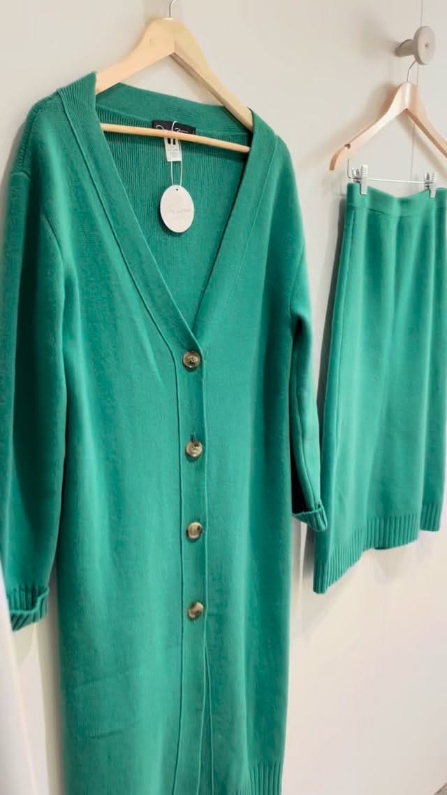 Post 5 by Pre Loved GEELONG ~ consignment boutique on Instagram (video)
