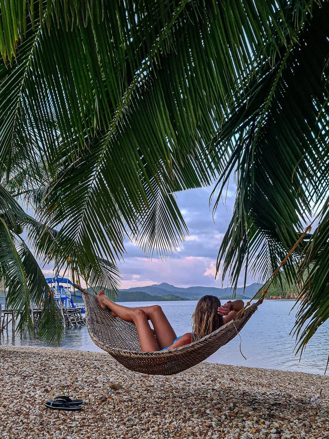 Post 2 by • 𝙽𝙸𝙲 & 𝙹𝙾 𝙴𝚇𝙿𝙻𝙾𝚁𝙴 𝙰𝚄𝚂 | 𝑽𝒂𝒏𝒍𝒊𝒇𝒆 | 𝑻𝒓𝒐𝒐𝒑𝒚 • on Instagram (carousel)