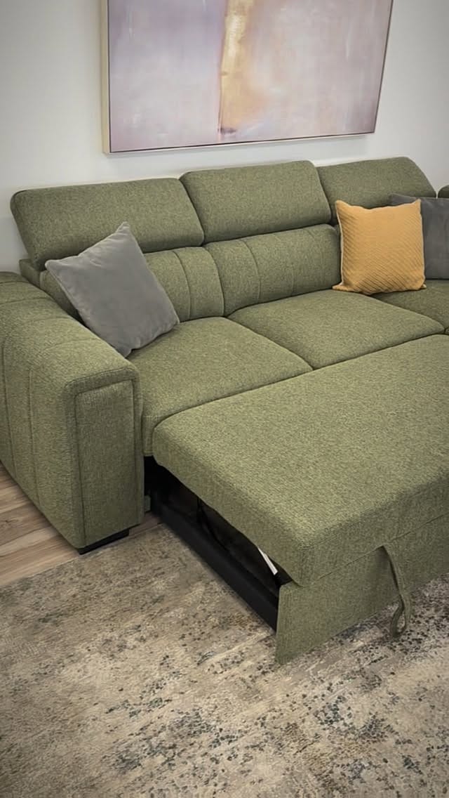 Post 6 by Derrimut Discount Furniture on Instagram (video)