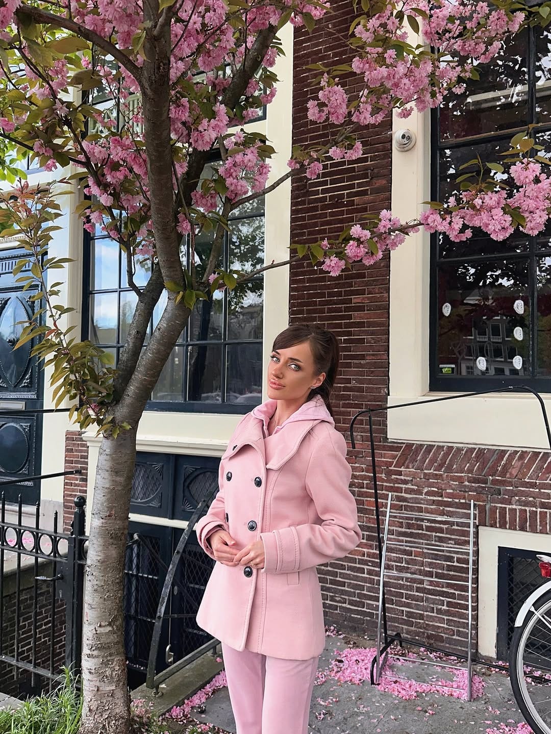 Post 4 by 𝐀𝐧𝐠𝐞𝐥𝐢𝐤𝐚 𝐕𝐢𝐜𝐭𝐨𝐫𝐢𝐚 𝐋𝐢𝐬𝐚 on Instagram (carousel)