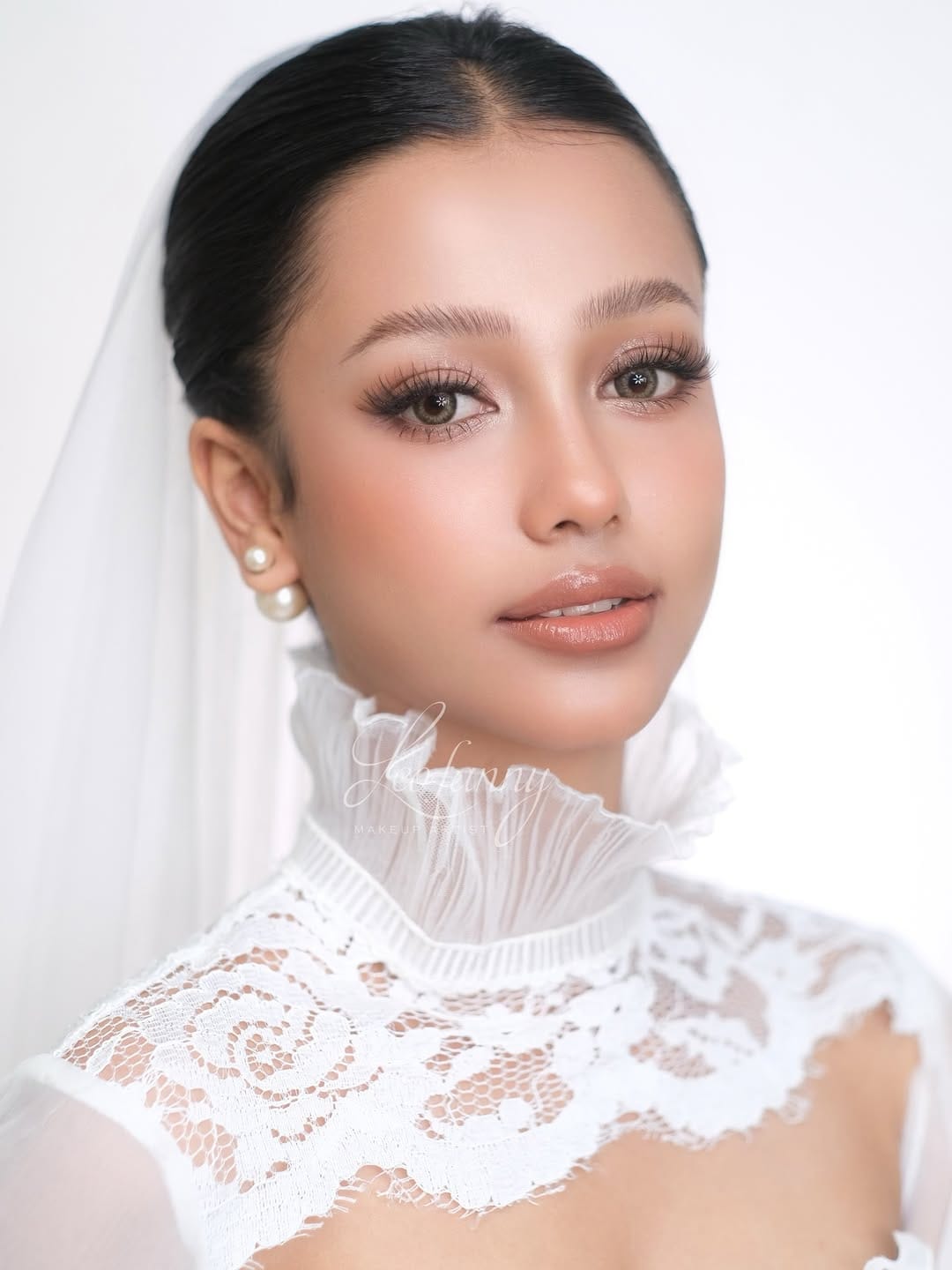 Post 2 by Leofanny Novianti | MUA MEDAN (🇨🇷🇰🇷🇲🇨 CERTIFIED) on Instagram (carousel)