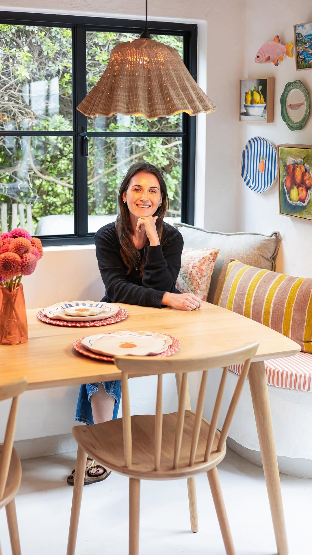 Post 9 by SOLID OAK FURNITURE MADE IN SOUTH AFRICA on Instagram (video)