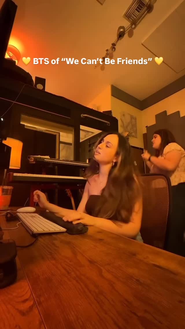 Post 5 by stephània 💌 on Instagram (video)