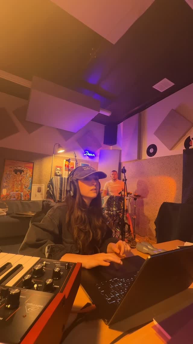 Post 6 by stephània 💌 on Instagram (video)
