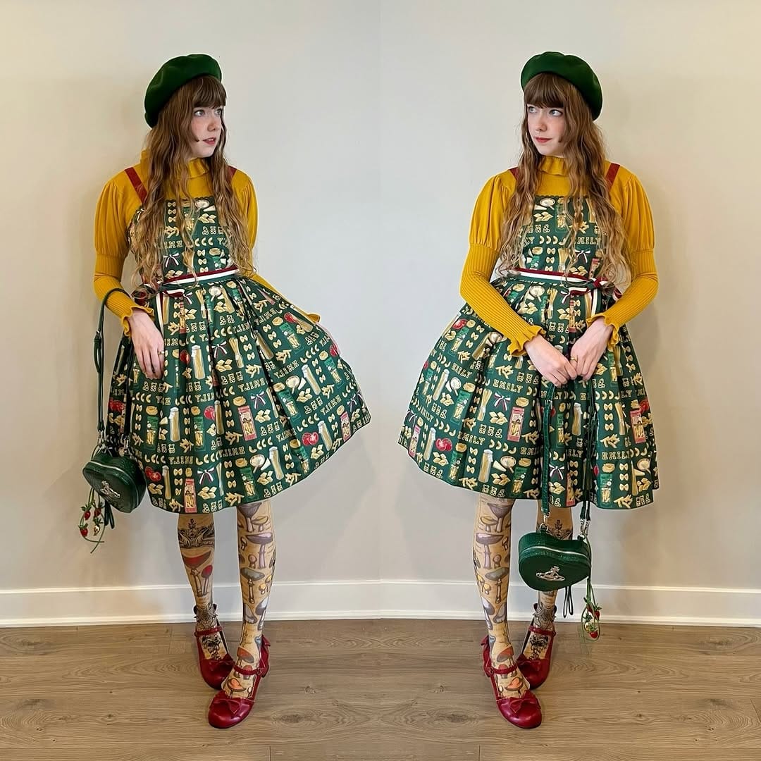 Post 4 by Marianne Emmanuelle on Instagram (image)