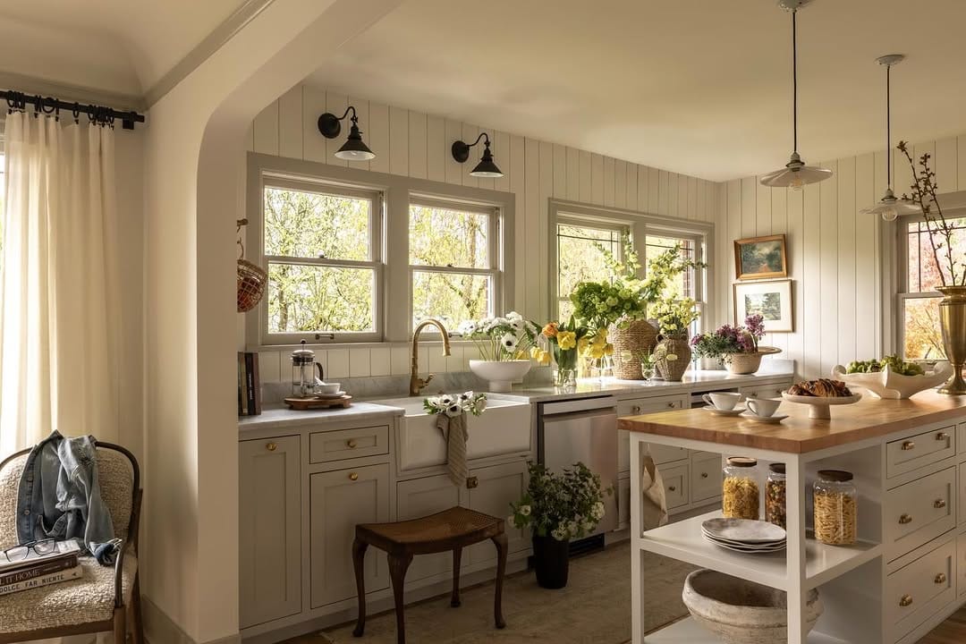 Post 8 by Haley McKinley | Interior Design & Styling on Instagram (carousel)