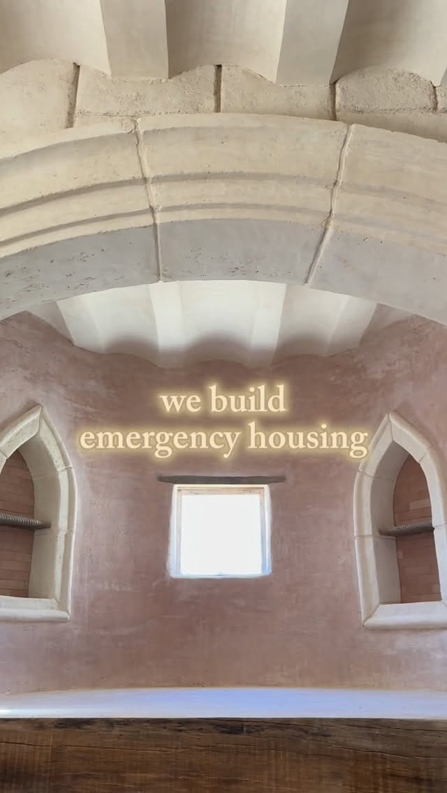 Post 9 by A R I E L L E on Instagram (video)
