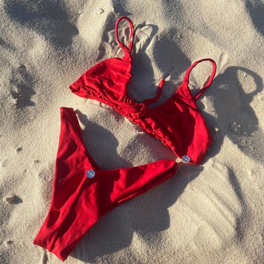 Post 8 by Acqua Biquinis on Instagram (image)